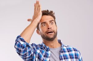 Corsi: Persona che si accorge di aver fatto un errore