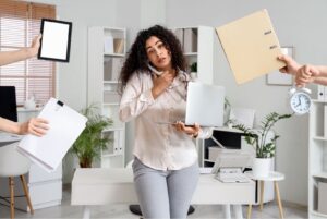 Corsi: Persona che riceve troppe richieste contemporaneamente